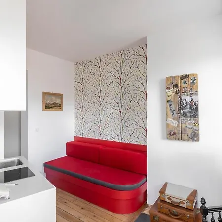 Maisondeschaumes-paris Bed & Breakfast *