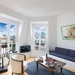Bed & Breakfast Maisondeschaumes-paris 4*