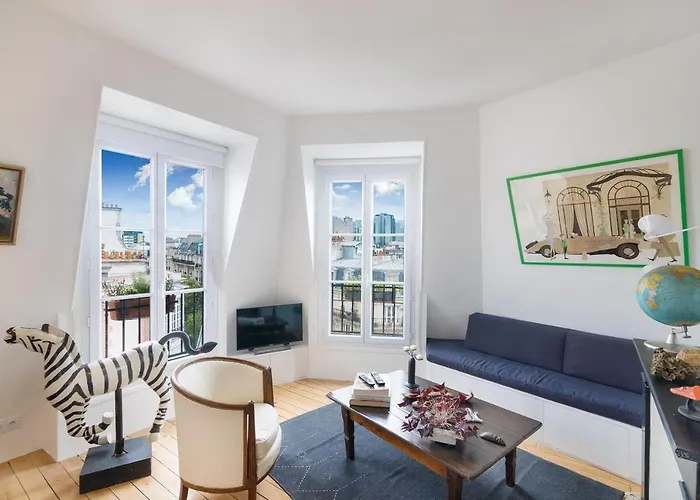 לינה וארוחת בוקר Maisondeschaumes-paris 4*